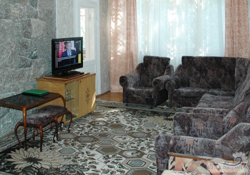 Санаторій Дніпро: 2-х кімнатний люкс, корпус 2