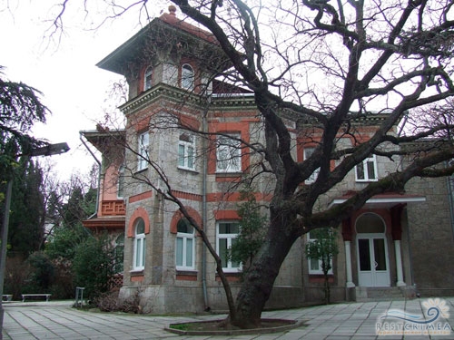 Sanatorium Orlynoe gnezdo: building